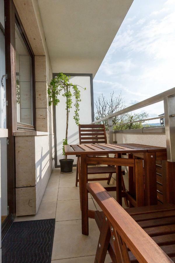 Apartamenty Lea كراكوفيا المظهر الخارجي الصورة